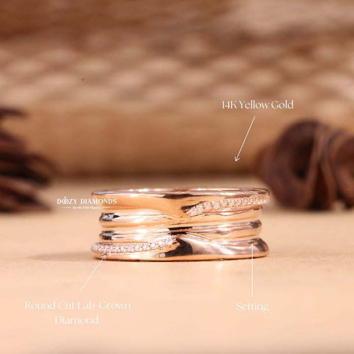 Round Cut Lab Grown Diamond EF/VVS Cigar Wedding Band for Her