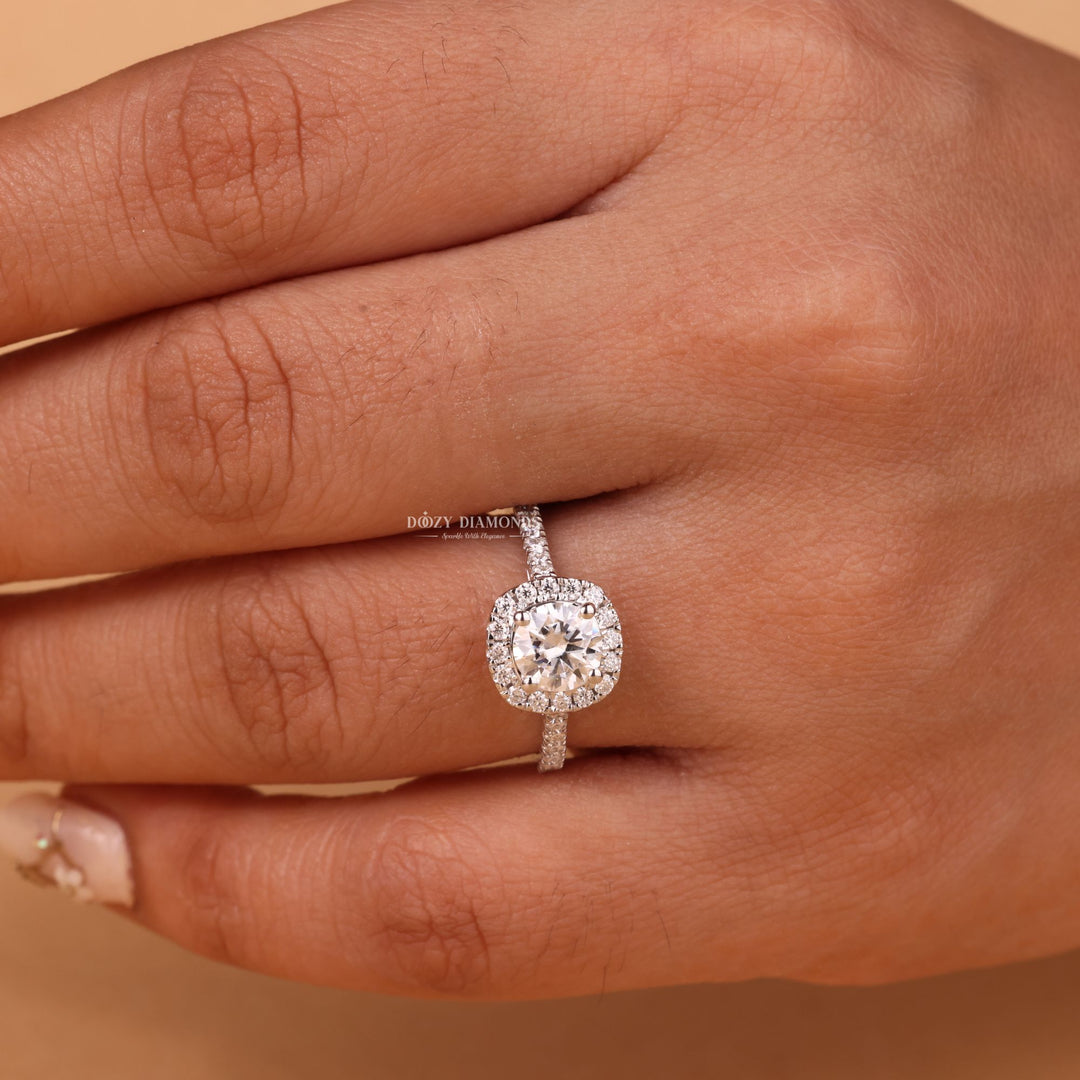 0.50CT-1.50CT Round Cut F/VS1 Lab Grown Diamond Halo Engagement Ring