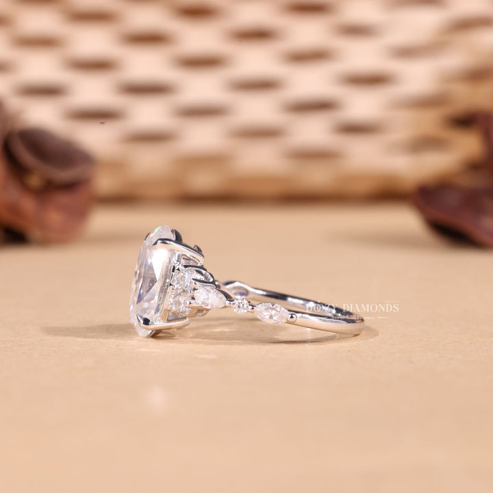 3.0CT-4.0CT Oval Cut F/VS1 Lab Grown Cluster Diamond Engagement Ring
