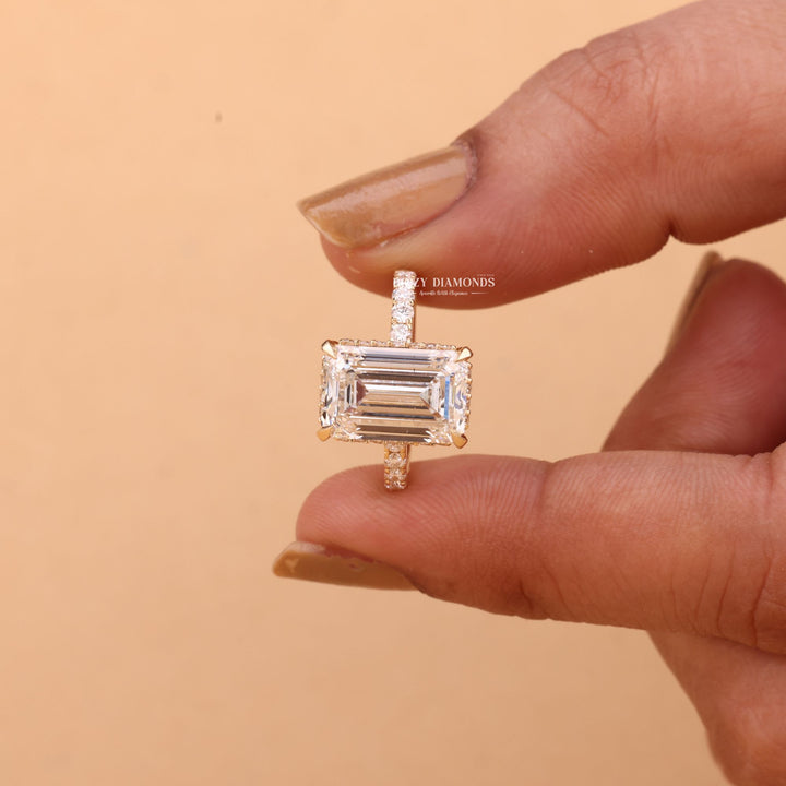4.0CT-6.0CT Emerald Cut F/VS1 Lab Grown Diamond Hidden Halo Engagement Ring