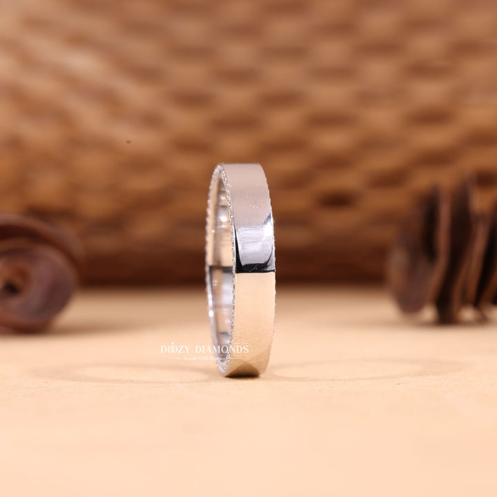 Round Cut Lab Grown Diamond EF/VVS Plain Gold Wedding Band