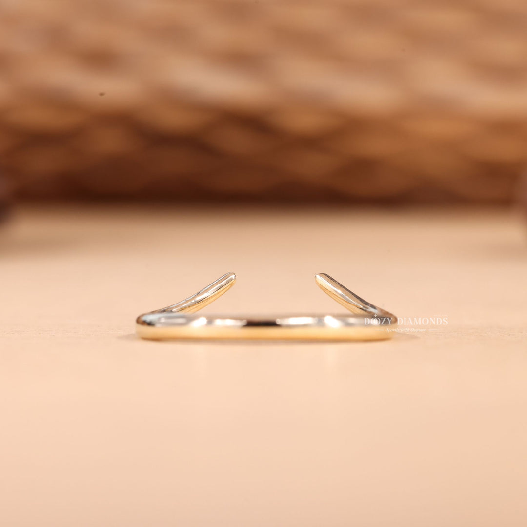 18K Solid Yellow Gold Curved Eve Wedding Band