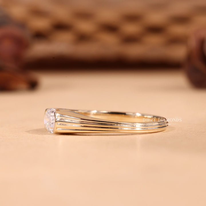 0.50CT-1.50CT East West Oval F/VS2 Lab Grown Diamond Engagement Ring