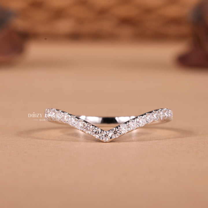 Round Lab Grown Diamond EF/VVS Curved Wedding Band in 14K White Gold