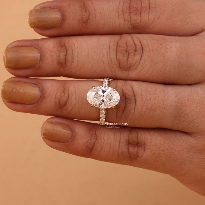 3.0CT-4.0CT Oval Cut F/VS1 Hidden Halo Lab Grown Diamond Engagement Ring