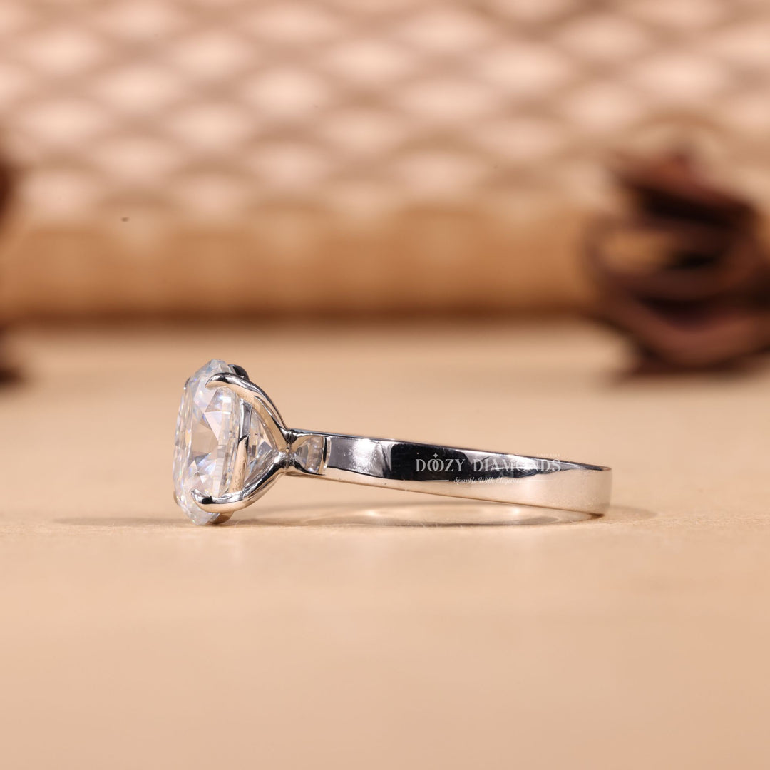2.0CT-3.0CT Oval F/VS1 Lab Grown Solitaire Diamond Cigar Engagement Ring