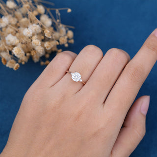 round-shaped-moissanite-three-stones-engagement-ring