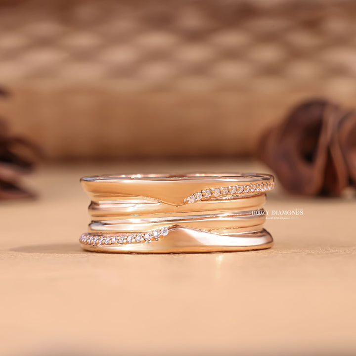 Round Cut Lab Grown Diamond EF/VVS Cigar Wedding Band for Her