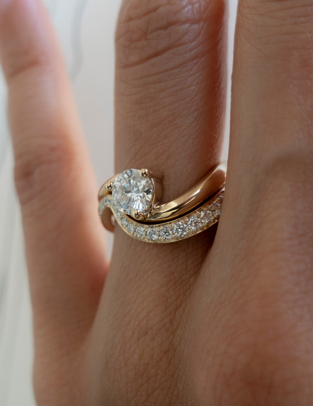 1.0CT Round E-VS Lab Grown Bypass Wedding Ring Set With Classic Band
