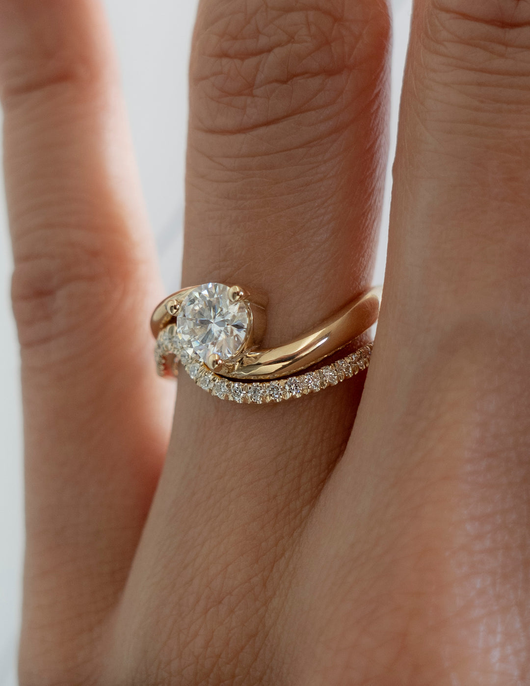1.0CT Round E-VS Lab Grown Bypass Wedding Ring Set With Classic Band