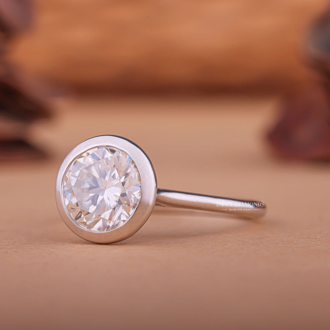 Round conflict-free engagement ring, Round lab-grown engagement ring, Round natural engagement ring, Round certified engagement ring, Round affordable luxury engagement ring, 