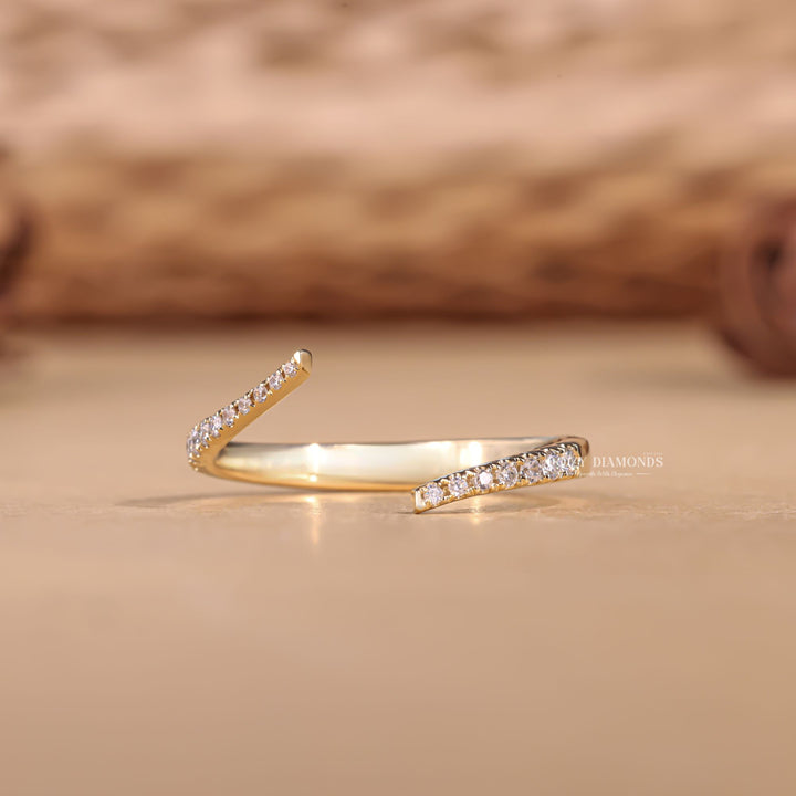  Round diamond band for her, Round diamond band jewelry, Round diamond band luxury, Round diamond band affordable, Round diamond band sale, Round diamond band discount,