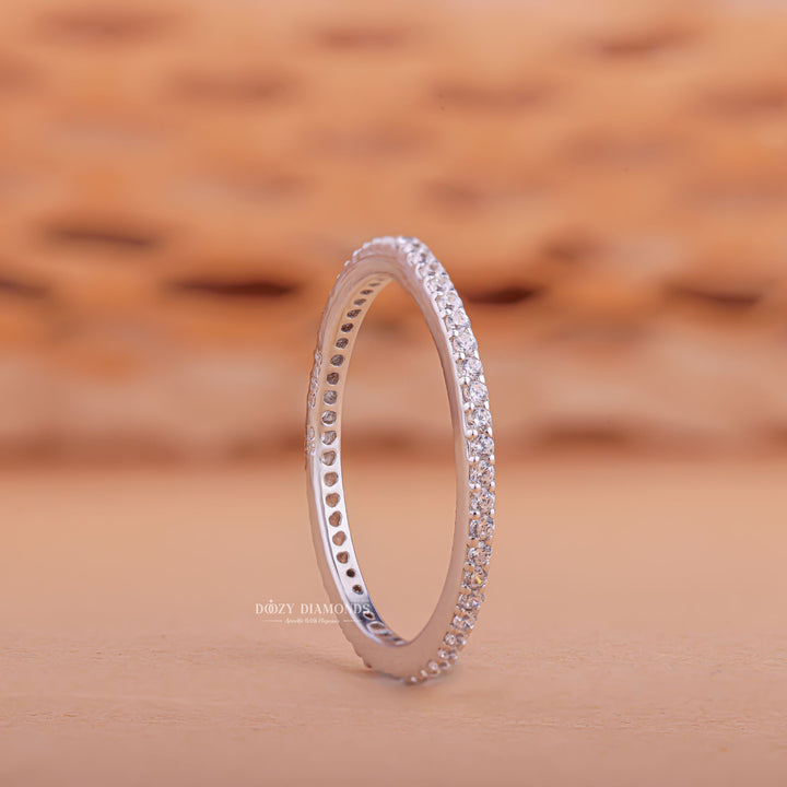 Round diamond band stackable, Round diamond band milgrain, Round diamond band filigree, Round diamond band comfort fit, Round diamond band knife edge, Round diamond band twisted, Round diamond band curved, Round diamond band custom