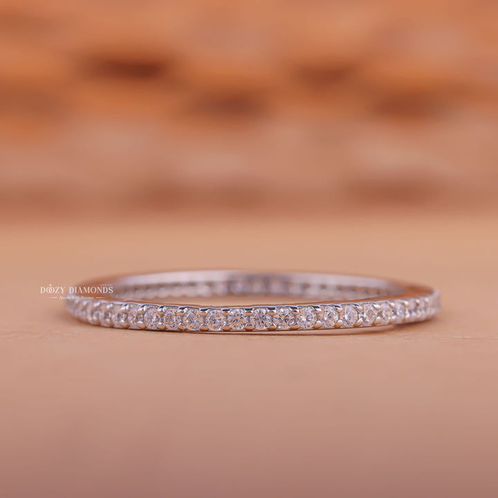 Round diamond bridal band, Round diamond band ring, Round diamond promise band, Round diamond band gold, Round diamond band white gold, Round diamond band rose gold, Round diamond band yellow gold, 