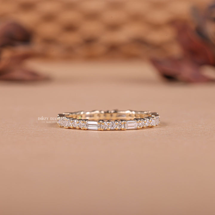 Round diamond band comfort fit, Round diamond band knife edge, Round diamond band twisted, Round diamond band curved, Round diamond band custom, 
