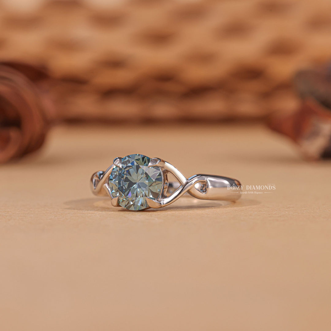 Round made-to-order diamond engagement ring, Round personalized diamond engagement ring, Round exclusive diamond engagement ring, 