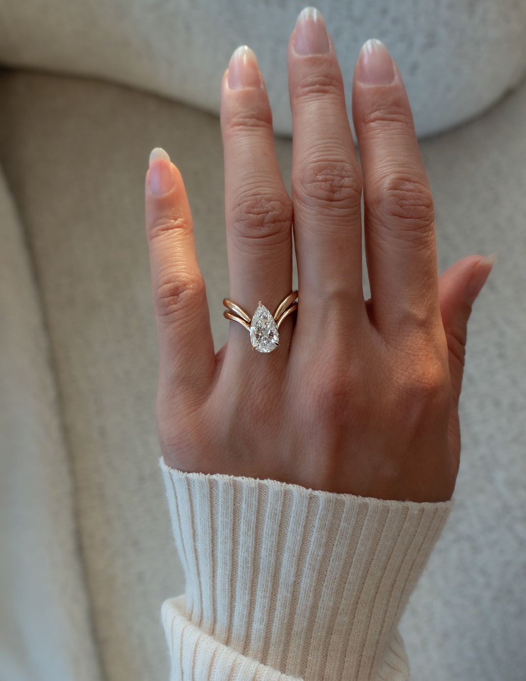 1.50CT Pear F-VS Lab Grown Eve Wedding Ring with V Shape Open Band