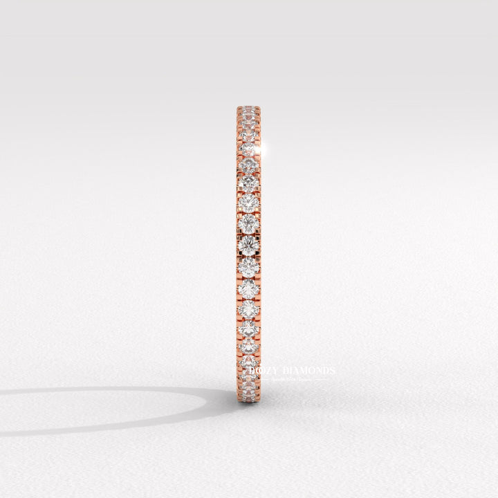 Luxury bridal jewelry
Scalloped eternity band
Skinny wedding band