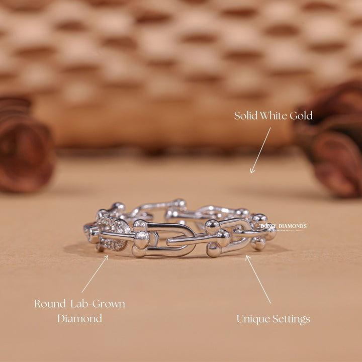 RingStack
MixedMetalRings
SimpleBand
ContemporaryRing
FashionRing