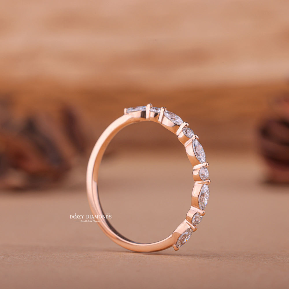 Sophisticated diamond wedding band, Trendy diamond wedding band, Fashionable diamond wedding band, Delicate diamond wedding band, Subtle diamond wedding band