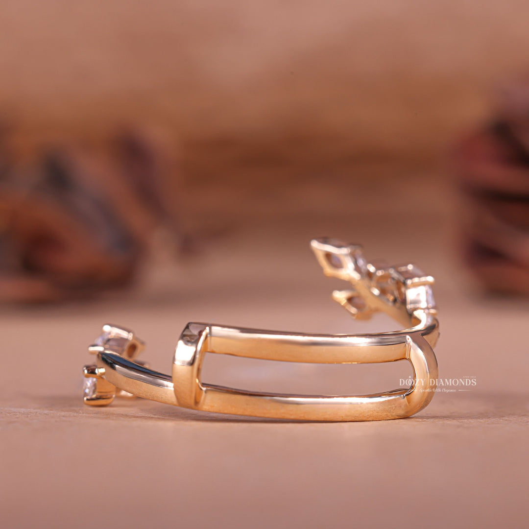 Trendy diamond wedding band, Fashionable diamond wedding band, Delicate diamond wedding band, Subtle diamond wedding band, Striking diamond wedding band, Exquisite diamond wedding band