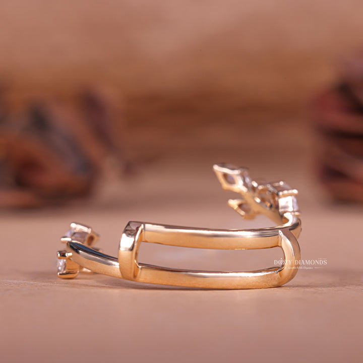Trendy diamond wedding band, Fashionable diamond wedding band, Delicate diamond wedding band, Subtle diamond wedding band, Striking diamond wedding band, Exquisite diamond wedding band