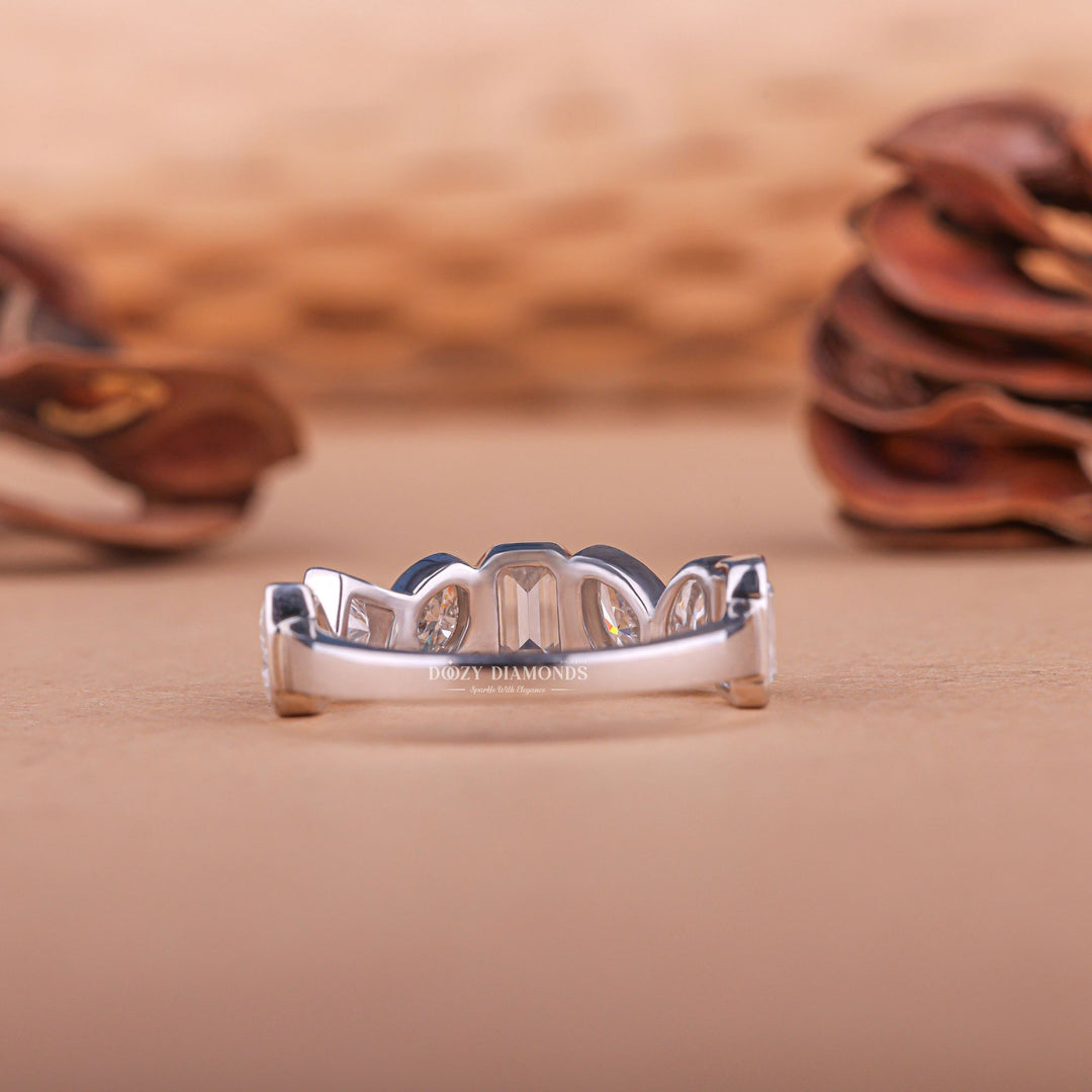 Subtle diamond wedding band, Striking diamond wedding band, Exquisite diamond wedding band, Gorgeous diamond wedding band, Beautiful diamond wedding band, Stunning diamond wedding band,