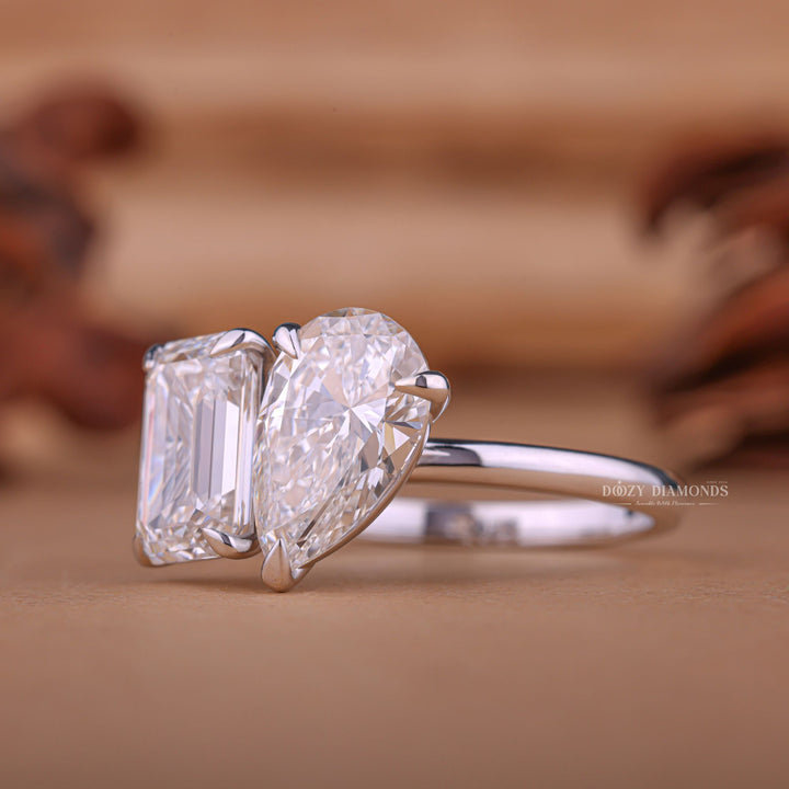 Toi et Moi eternity bands with diamond accents, High-quality Toi et Moi rings with certification, Halo Toi et Moi engagement rings, 