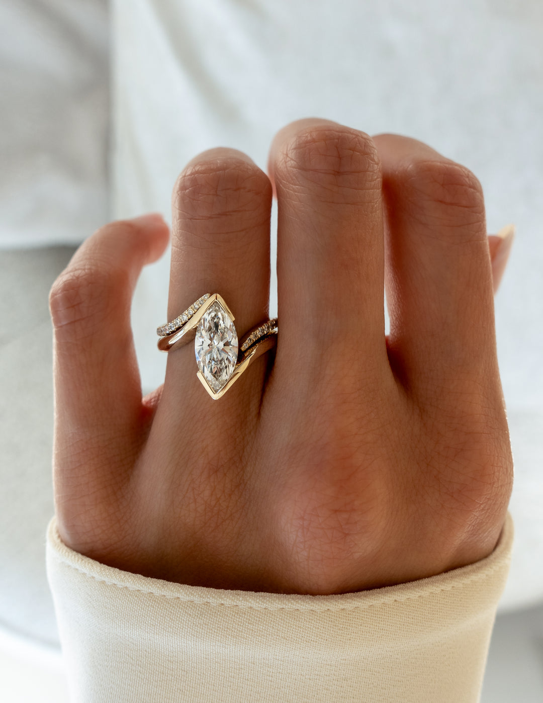 2.0CT Half Bezel Marquise F-VS Lab Grown Wedding Ring with Curved Band
