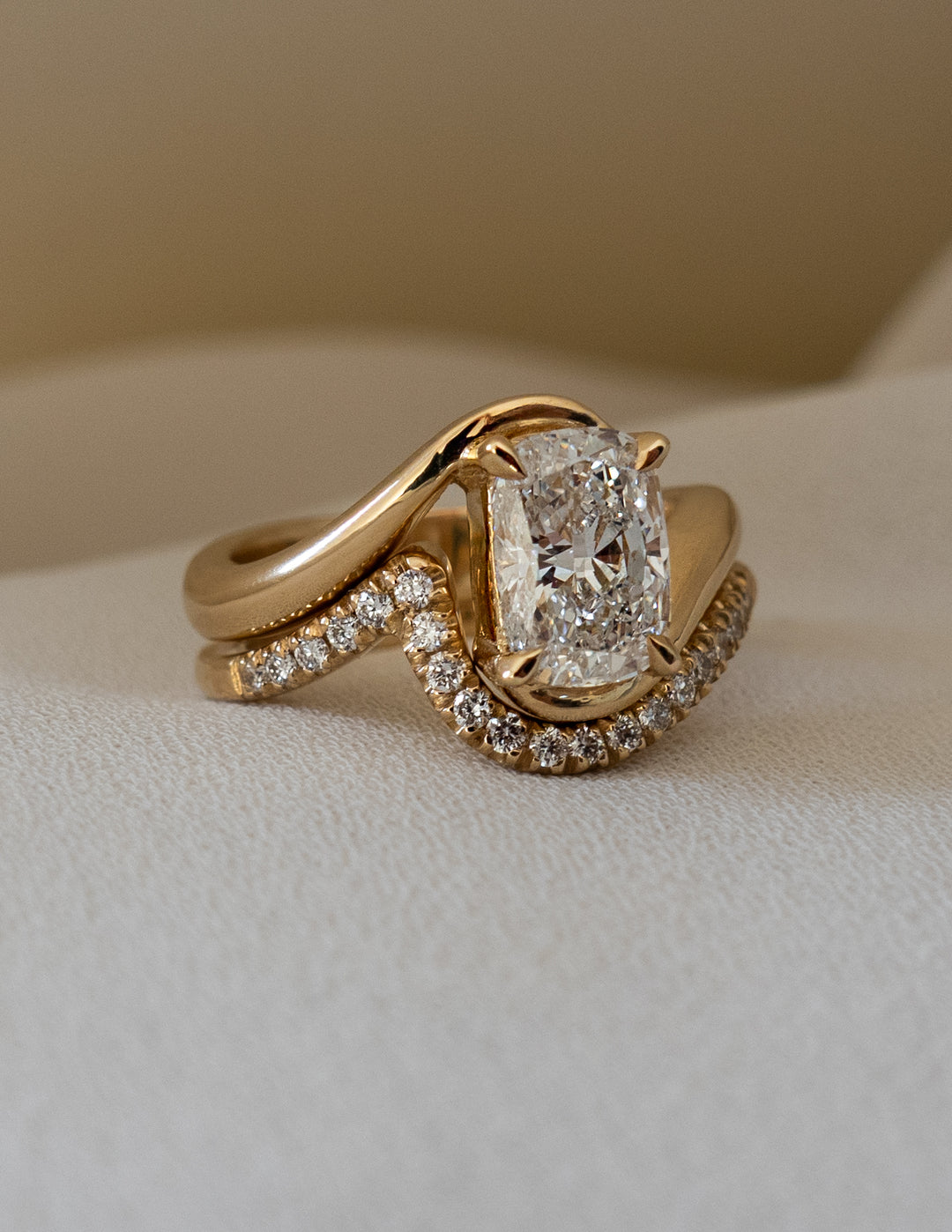 1.50CT Elongated Cushion F-VS Lab Grown Bypass Wedding Ring with Matching Band