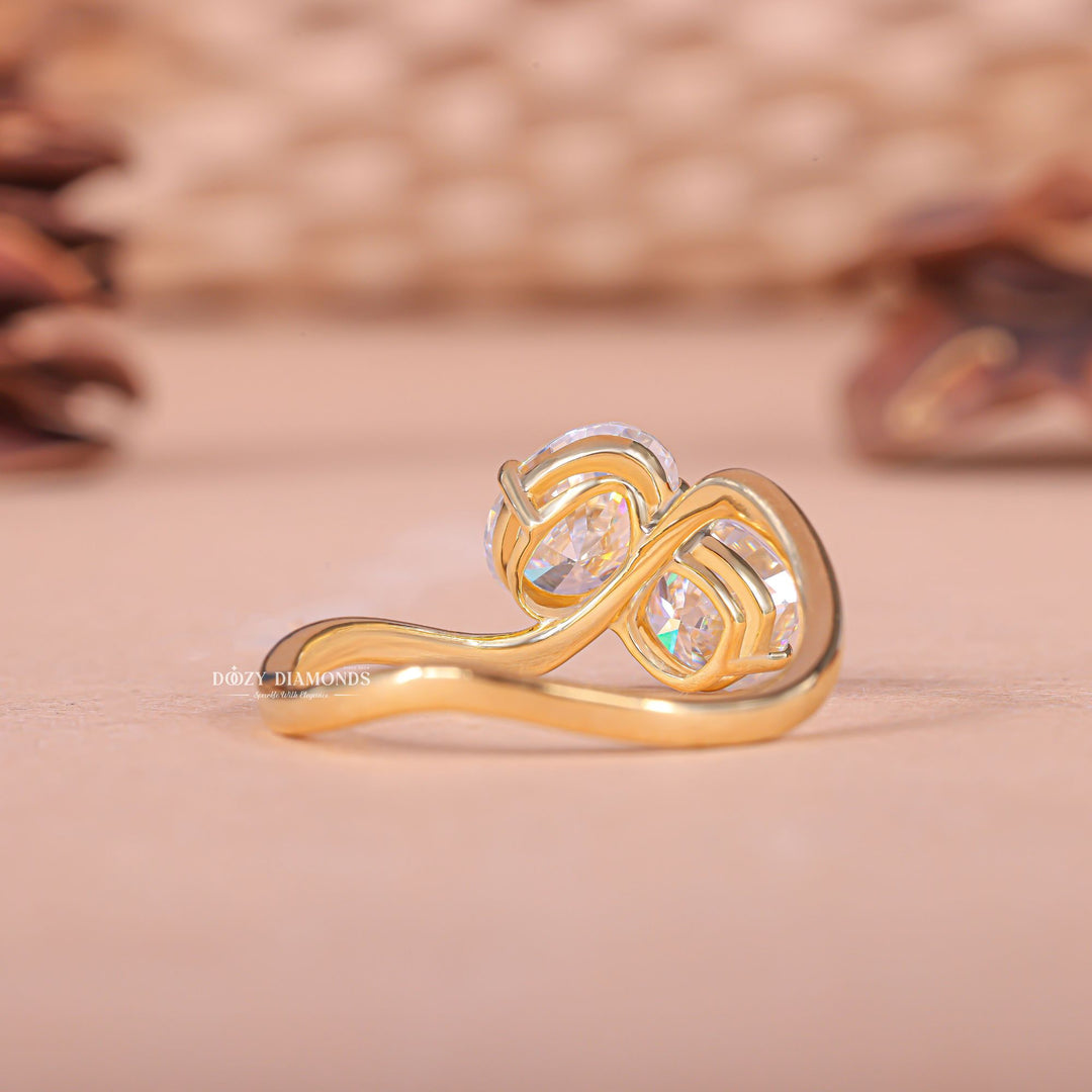 Delicate engagement ring, Timeless engagement ring, Elegant engagement ring, Whimsical engagement ring, Chic engagement ring, Glamorous engagement ring, 