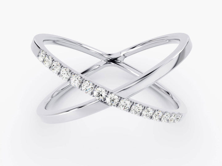 Round Cut Criss Cross CVD EF/VVS Diamond Wedding Band