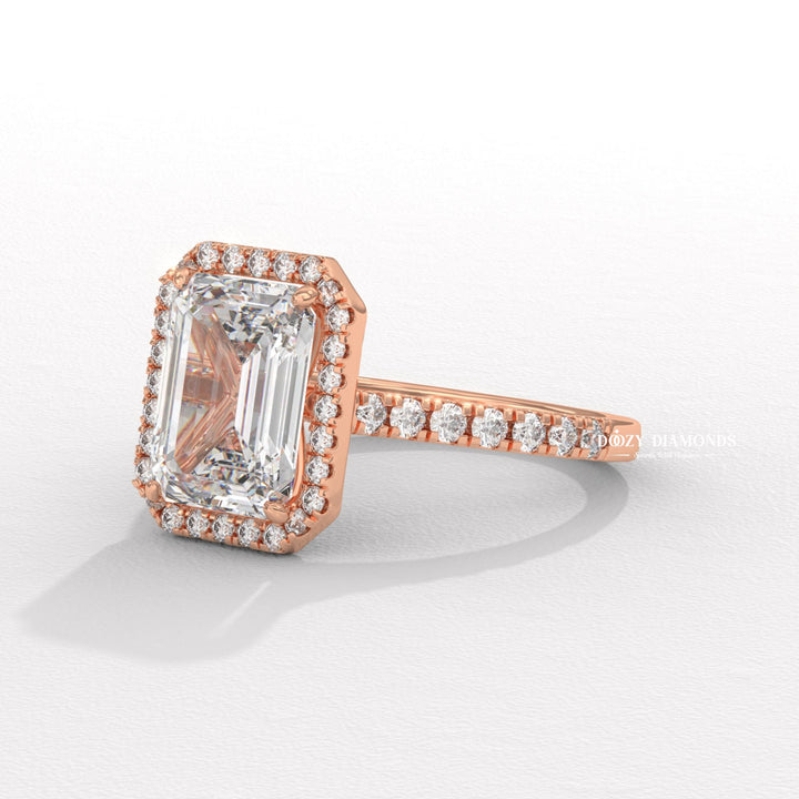 White gold emerald ring
Platinum emerald ring
Gold engagement ring
Diamond ring
Lab grown diamond