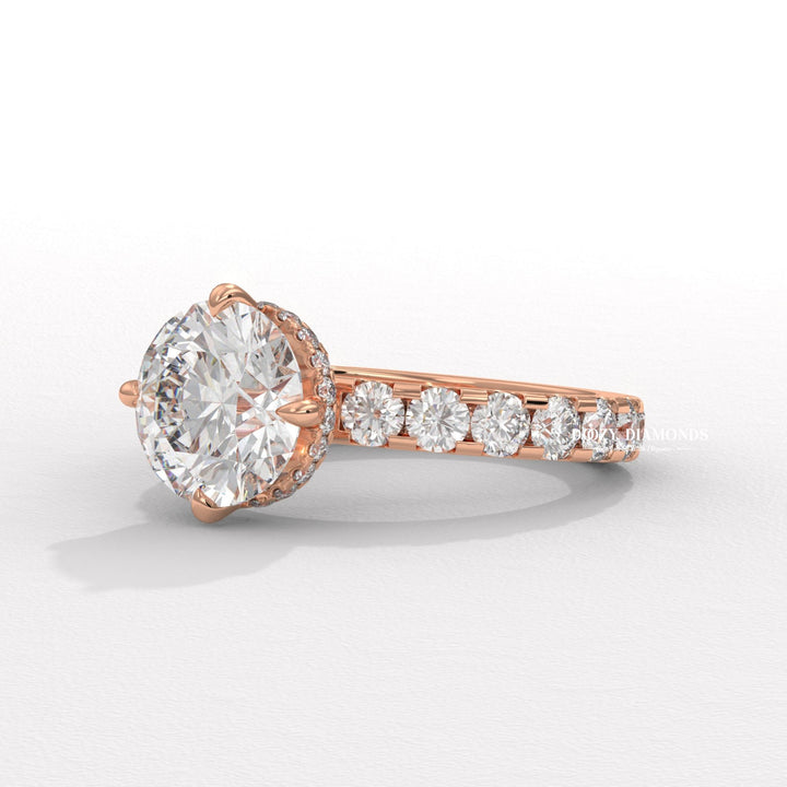 White gold engagement ring
Yellow gold engagement ring
Platinum engagement ring 