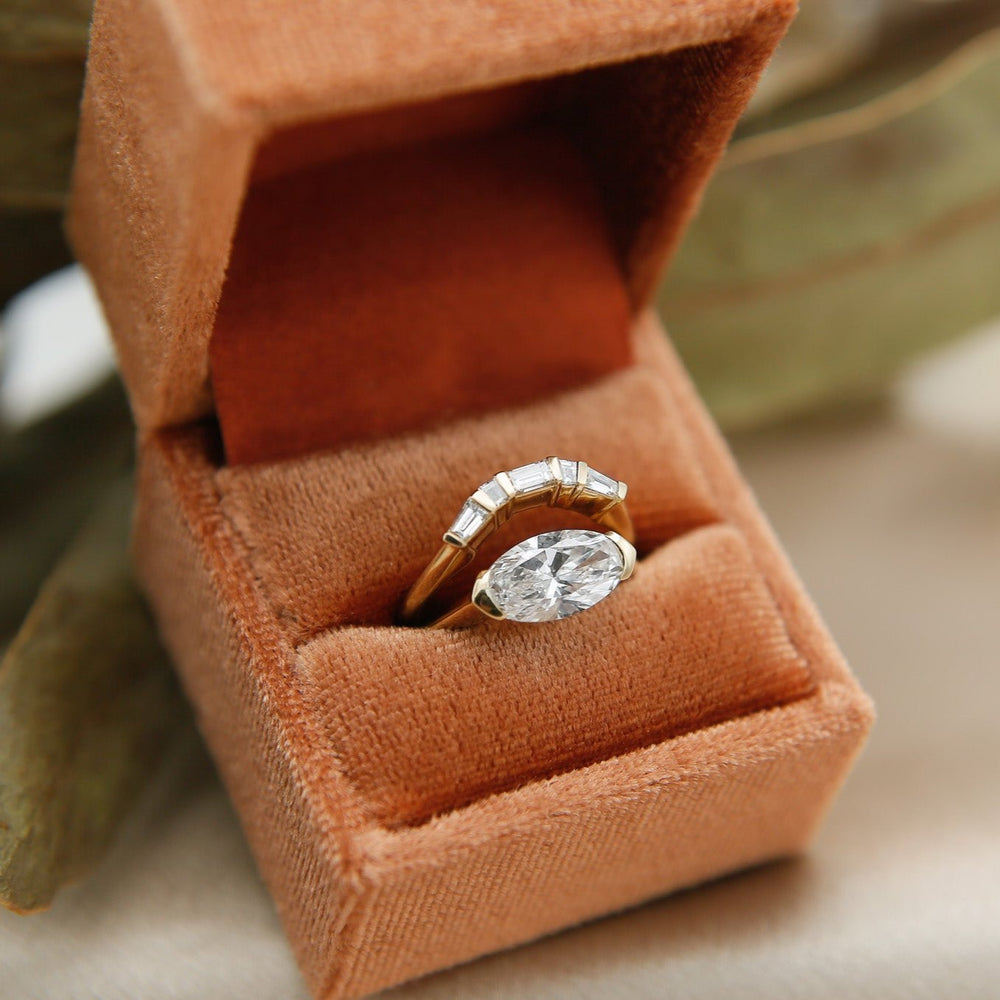 Baguette Diamond CVD EF/VVS Curve Bar Set Wedding Band