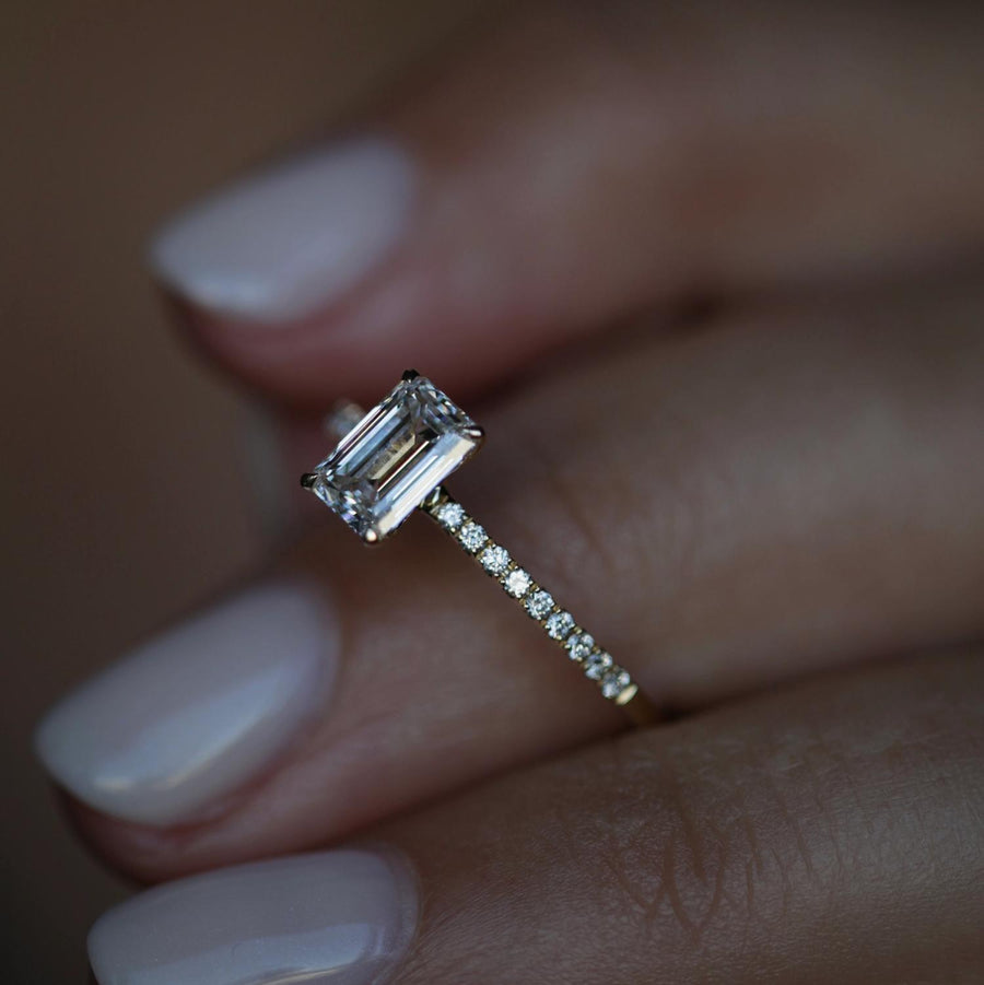 0-90-ct-emerald-solitaire-cvd-f-vvs2-diamond-engagement-ring