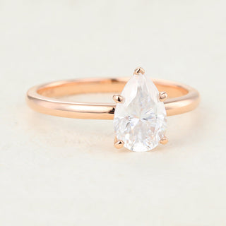 pear-shaped-moissanite-solitaire-engagement-ring-2