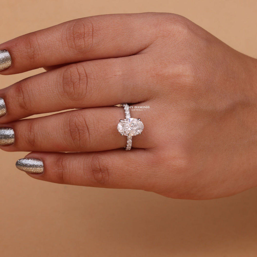 Oval delicate engagement ring, Oval timeless engagement ring, Oval elegant engagement ring, Oval glamorous engagement ring, Oval sophisticated engagement ring, 