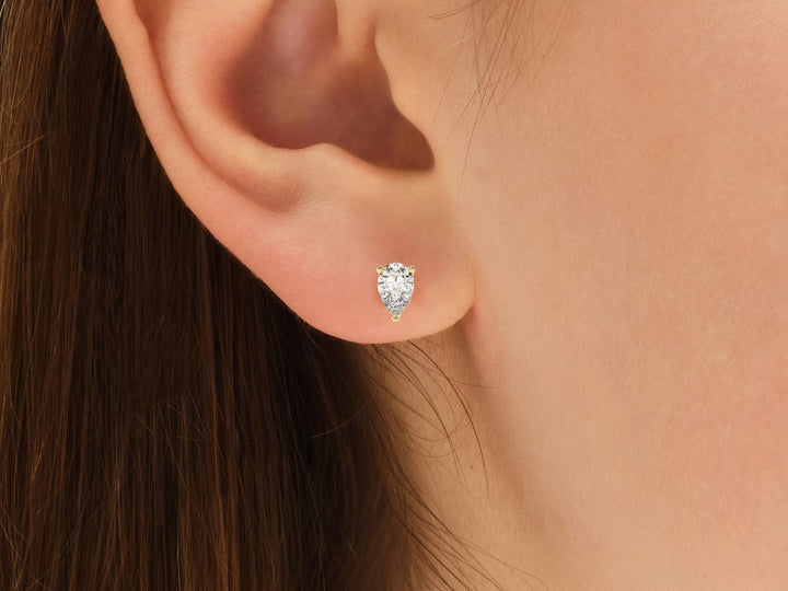 Pear Cut Moissanite Solitaire Diamond Earrings For Women