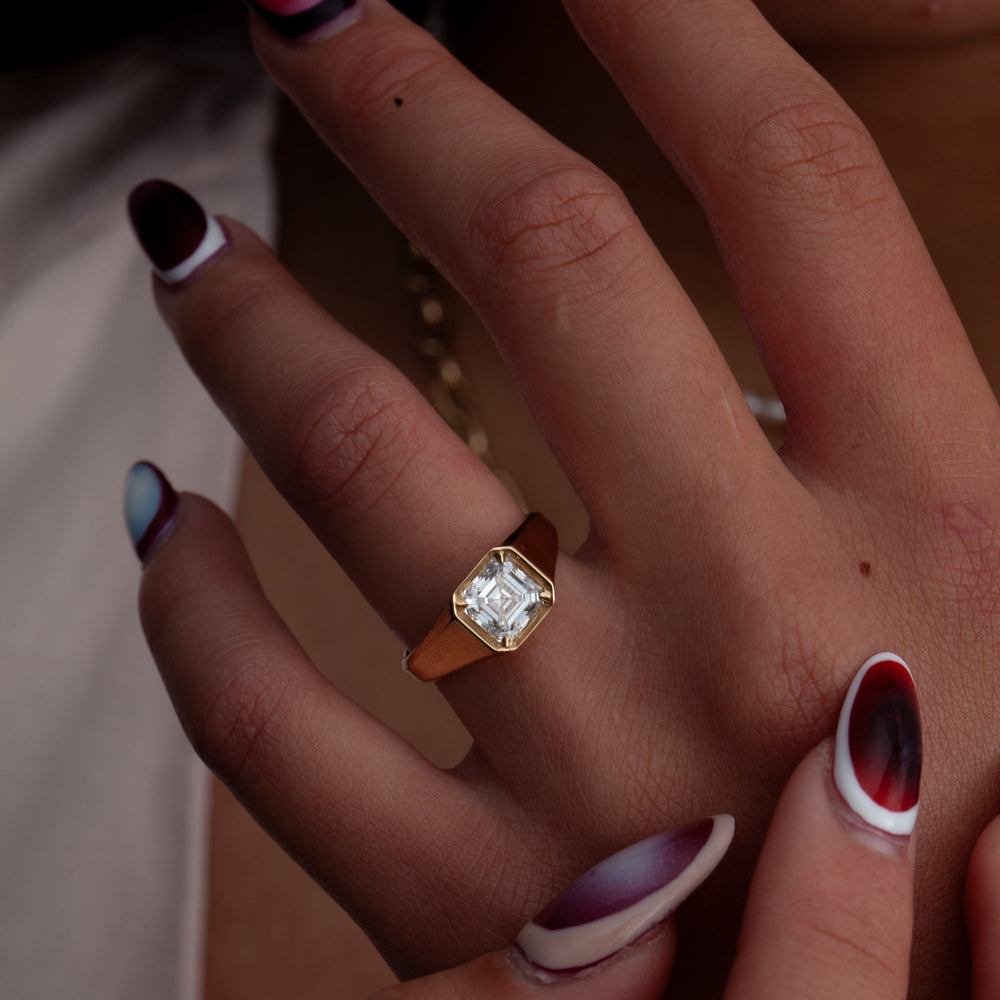 artisan engagement ring, handcrafted luxury ring, premium bridal jewelry, luxury romance jewelry, bridal keepsake ring, timeless bridal ring, luxury heirloom ring, exclusive diamond ring, fine luxury jewelry,