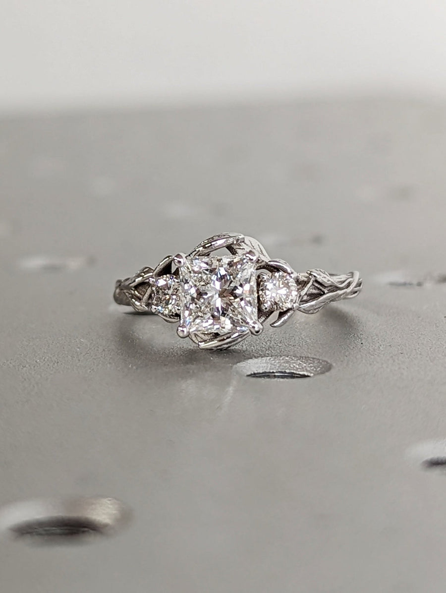 1.0CT Princess Cut 3 Stone Lab Grown Diamond Engagement Ring for Women