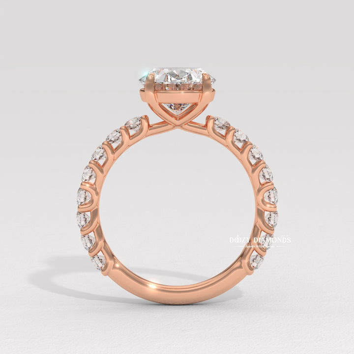 bridal collection jewelry, sustainable proposal ring, ethical luxury jewelry, sparkling bridal accessory, elegant fine jewelry, luxury bridal keepsake, diamond celebration ring, modern elegance ring,