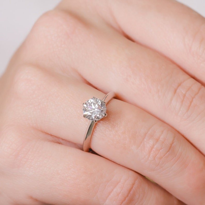 luxury proposal ring