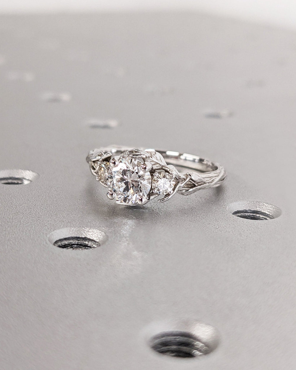 round shaped bridal ring,