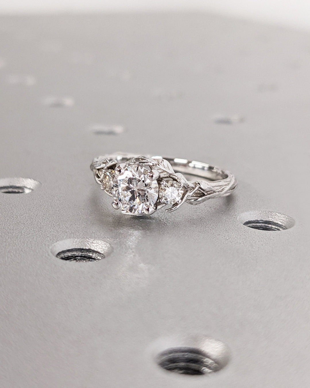 round shaped bridal ring,