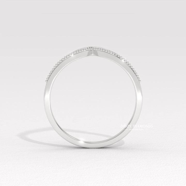 Milgrain Wedding Band in Yellow Gold with Curved Design