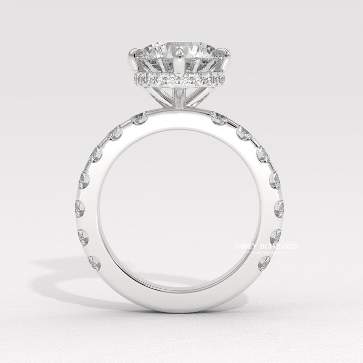 Round Hidden Halo Ring with Elegant Compass Setting Design