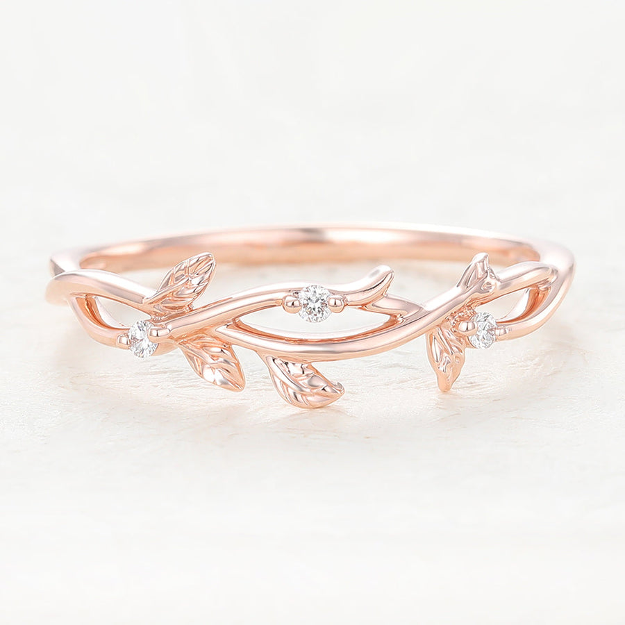 round-shaped-moissanite-twig-style-wedding-band