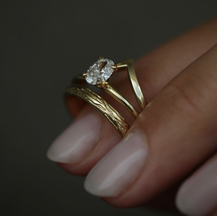 oval brilliance ring,