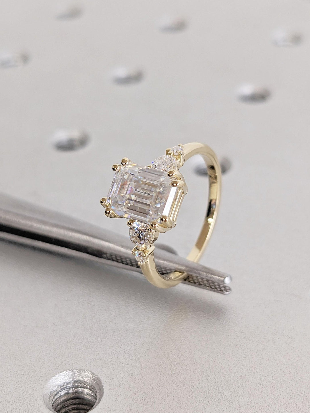 modern bridal ring,